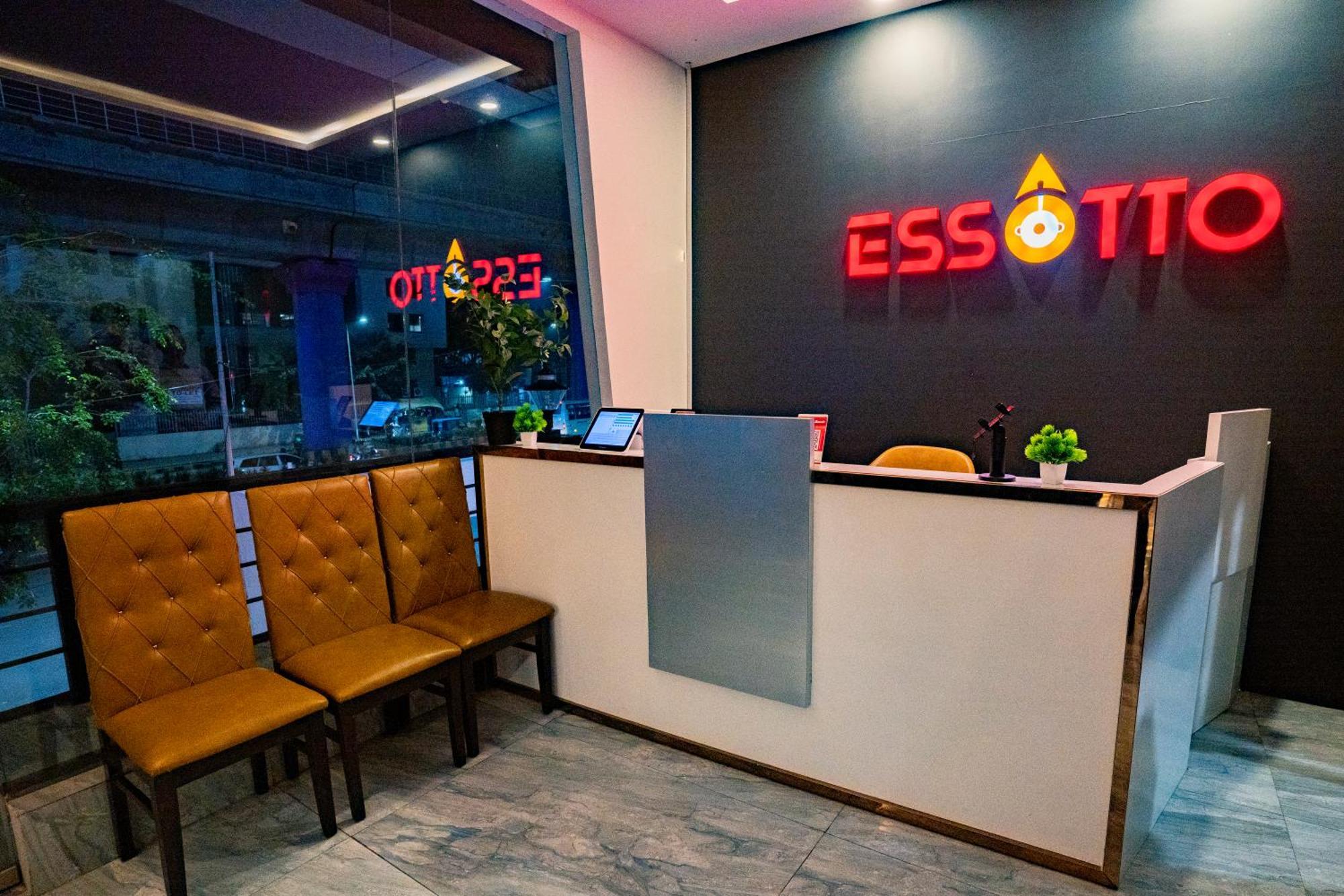 Hotel Essotto Recreation Hub Bangalore Esterno foto